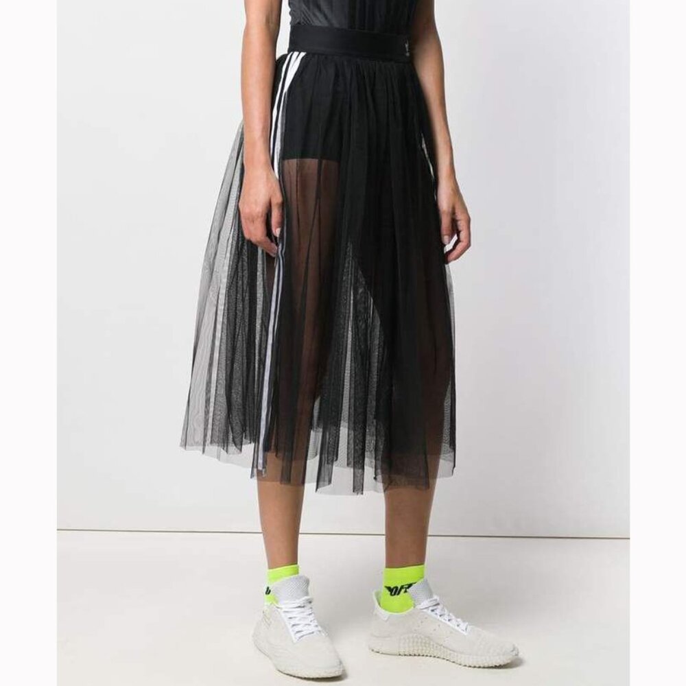 💥HOT ITEM!💥ADIDAS Sleek Pleated Midi Tulle Skirt in Black& White - Picture 3 of 15